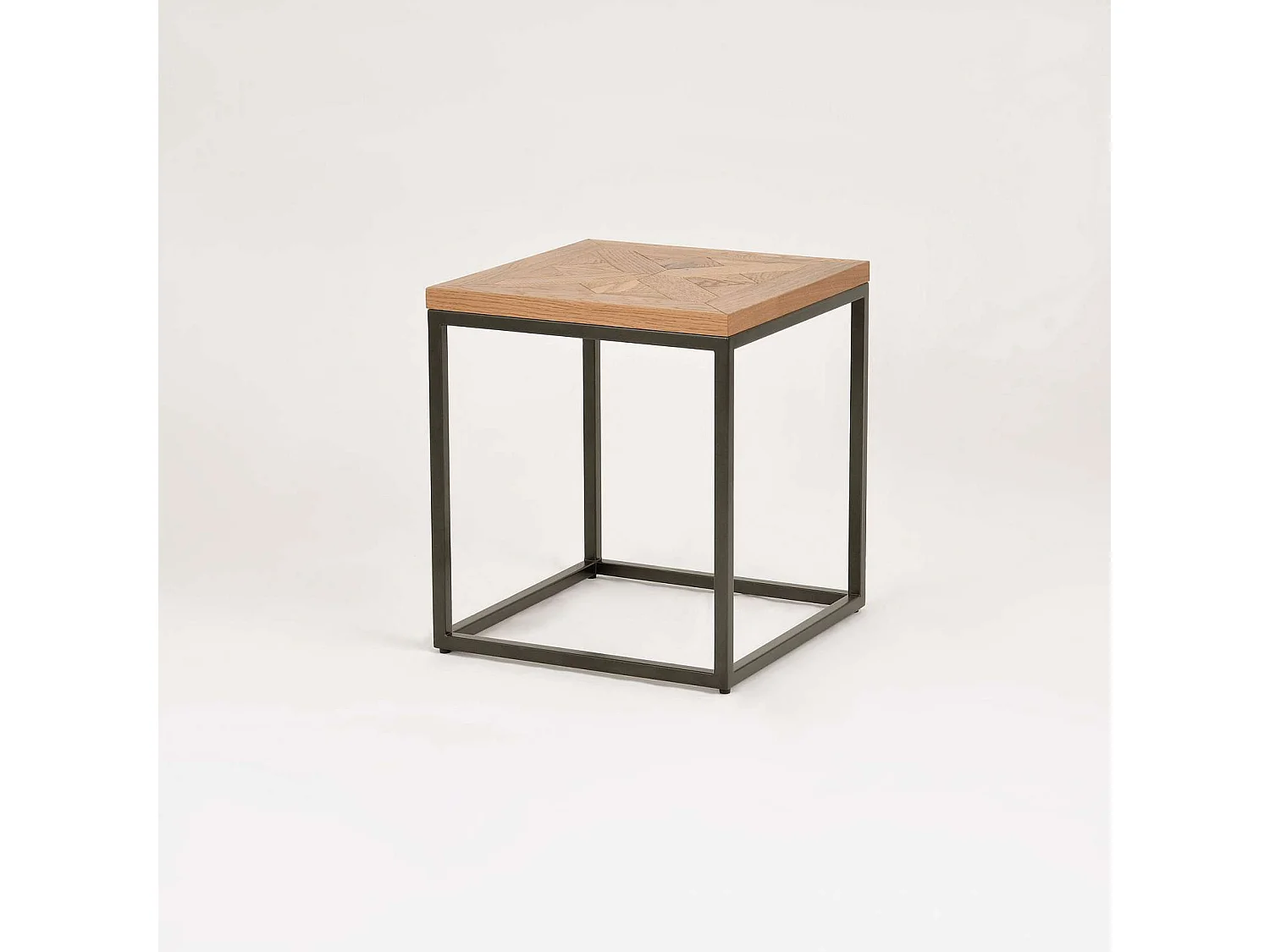 Table 45x50x45 cm chêne naturel indus in04-0