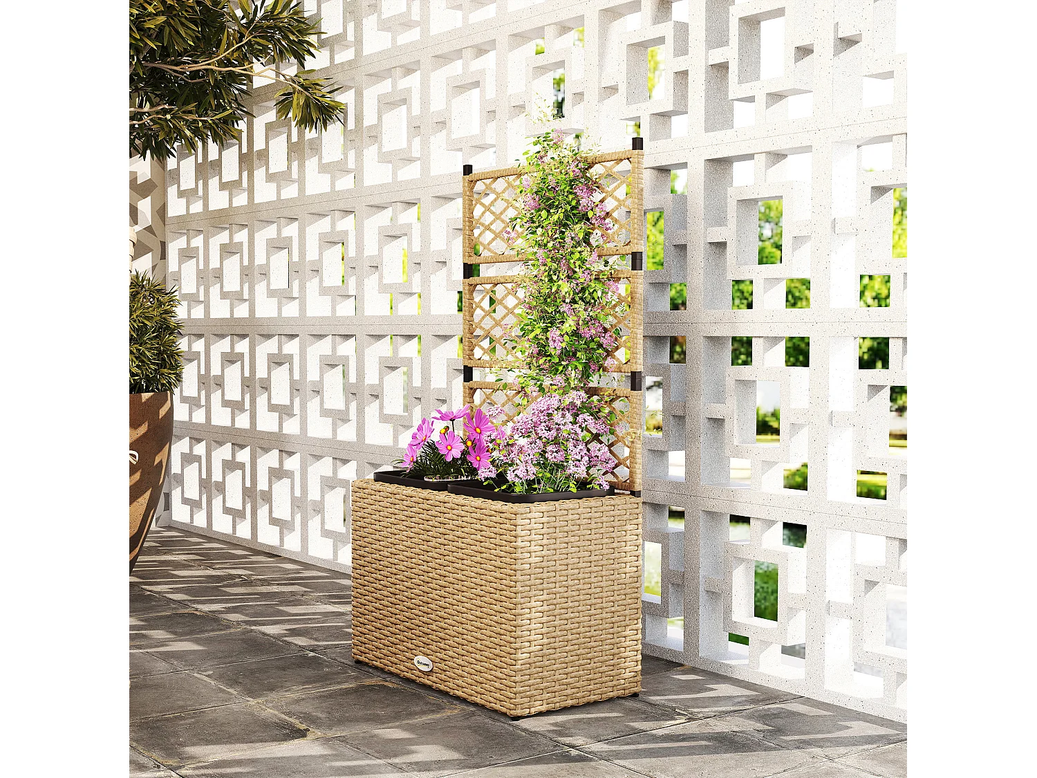 Jardinière avec treillis dim. 57L x 30l x 107H cm 2 bacs inserts d'irrigation inclus PE imitation rotin tressé sable