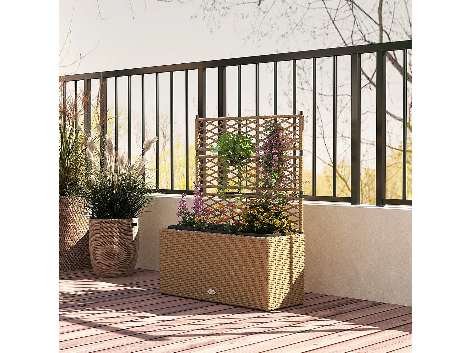 Jardinière avec treillis dim. 84L x 30l x 107H cm 3 bacs inserts d'irrigation inclus PE imitation rotin tressé sable