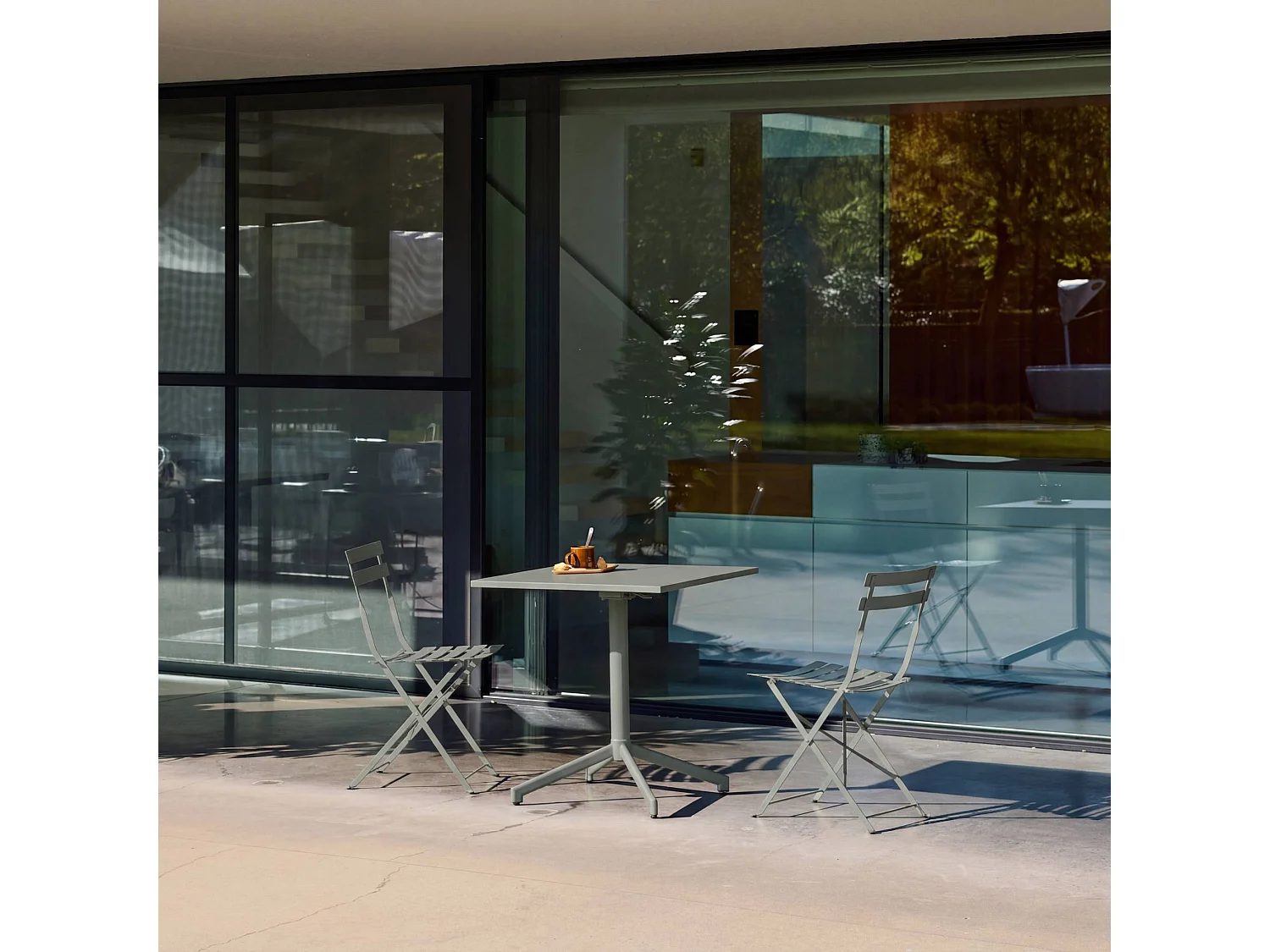 Mesa de jardín bistró cuadrada plegable de acero, 2 personas verde