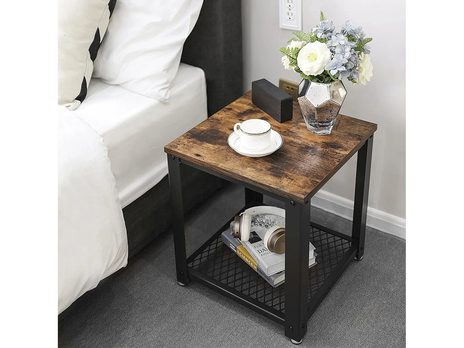 Stolik kawowy Valora Table Cabinet w stylu rustykalnym