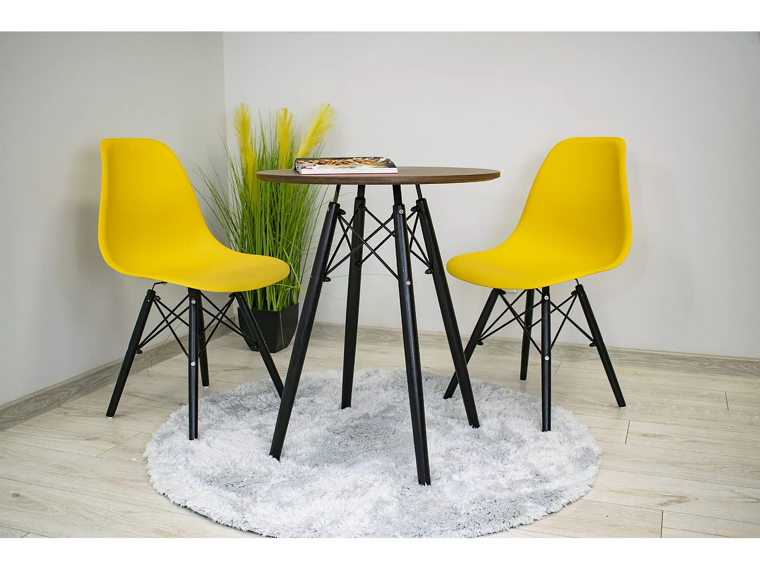 Table ronde Valora KOVA en frêne foncé 60 cm