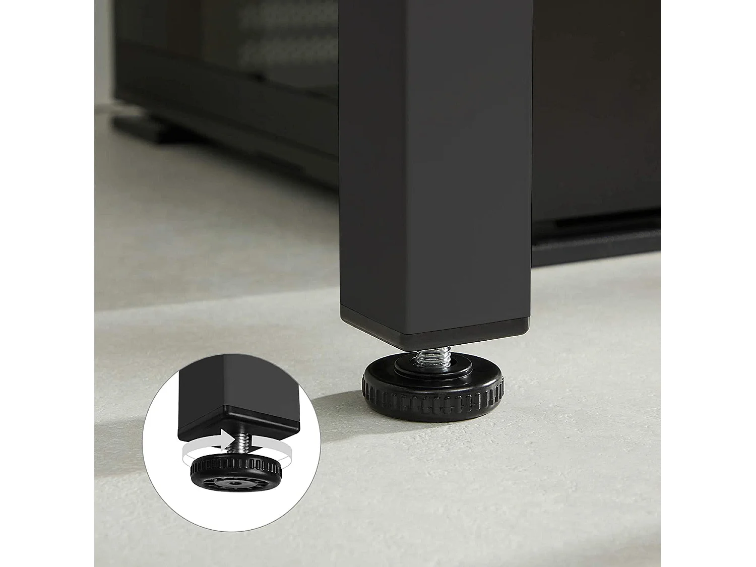 Tavolo Valora ROVA in metallo nero stile moderno per sala da pranzo