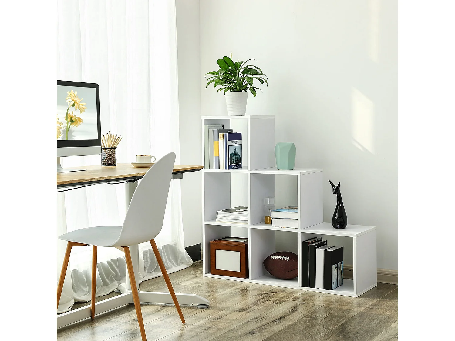 Valora Stufenregal, weißes Regal, modernes Design für das Wohnzimmer