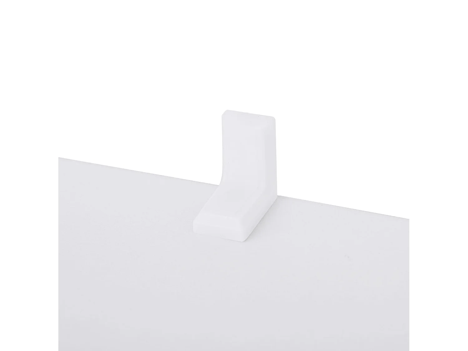 Valora Stufenregal, weißes Regal, modernes Design für das Wohnzimmer