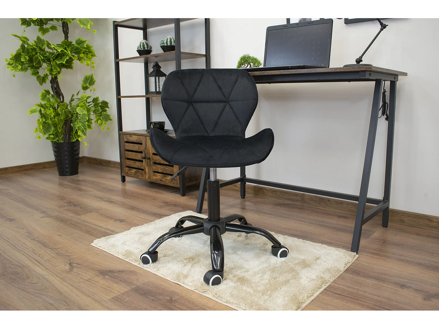 Fauteuil pivotant ergonomique Valora NOTO en velours noir pour bureau