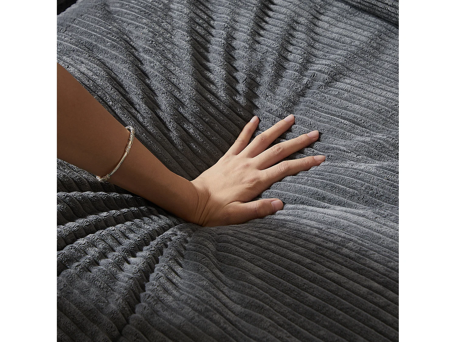 Canapé L moderne sans pieds avec chaise en velours côtelé et 3 coussins – Convient pour salon et chambre, sans montage requis