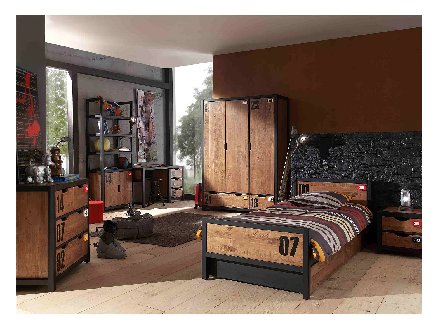 Armario Alex de 3 puertas y 2 cajones de pino macizo oscuro y negro.