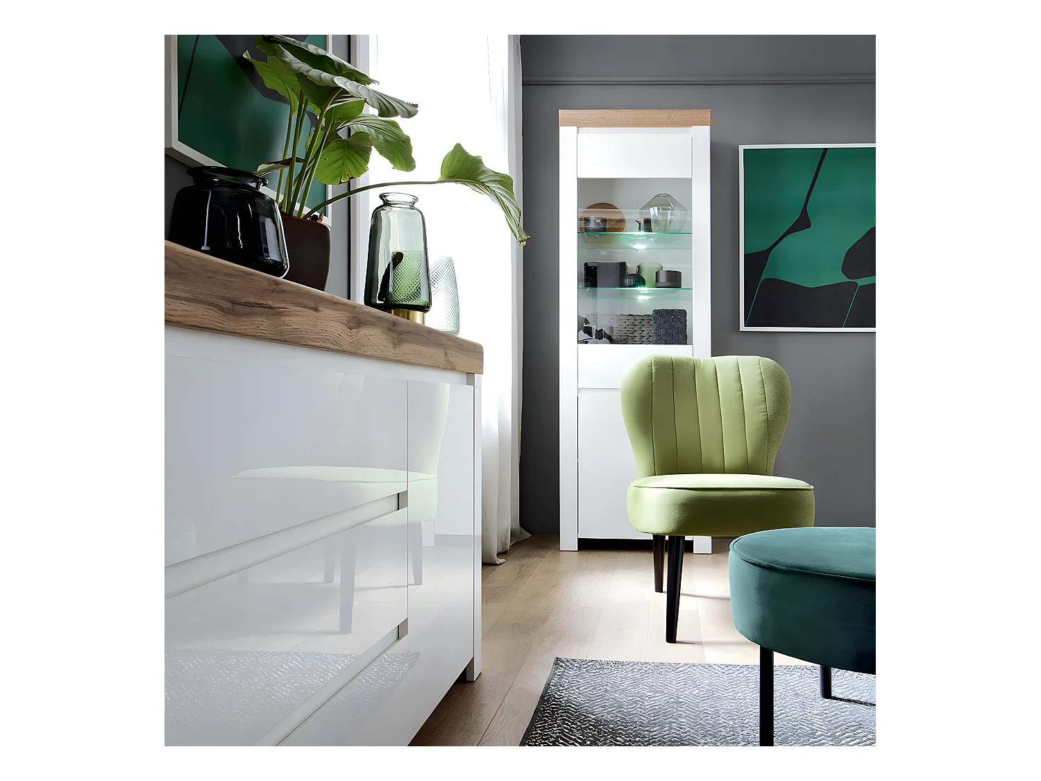 Hella Wit en Hout 2-deurs vitrinekast