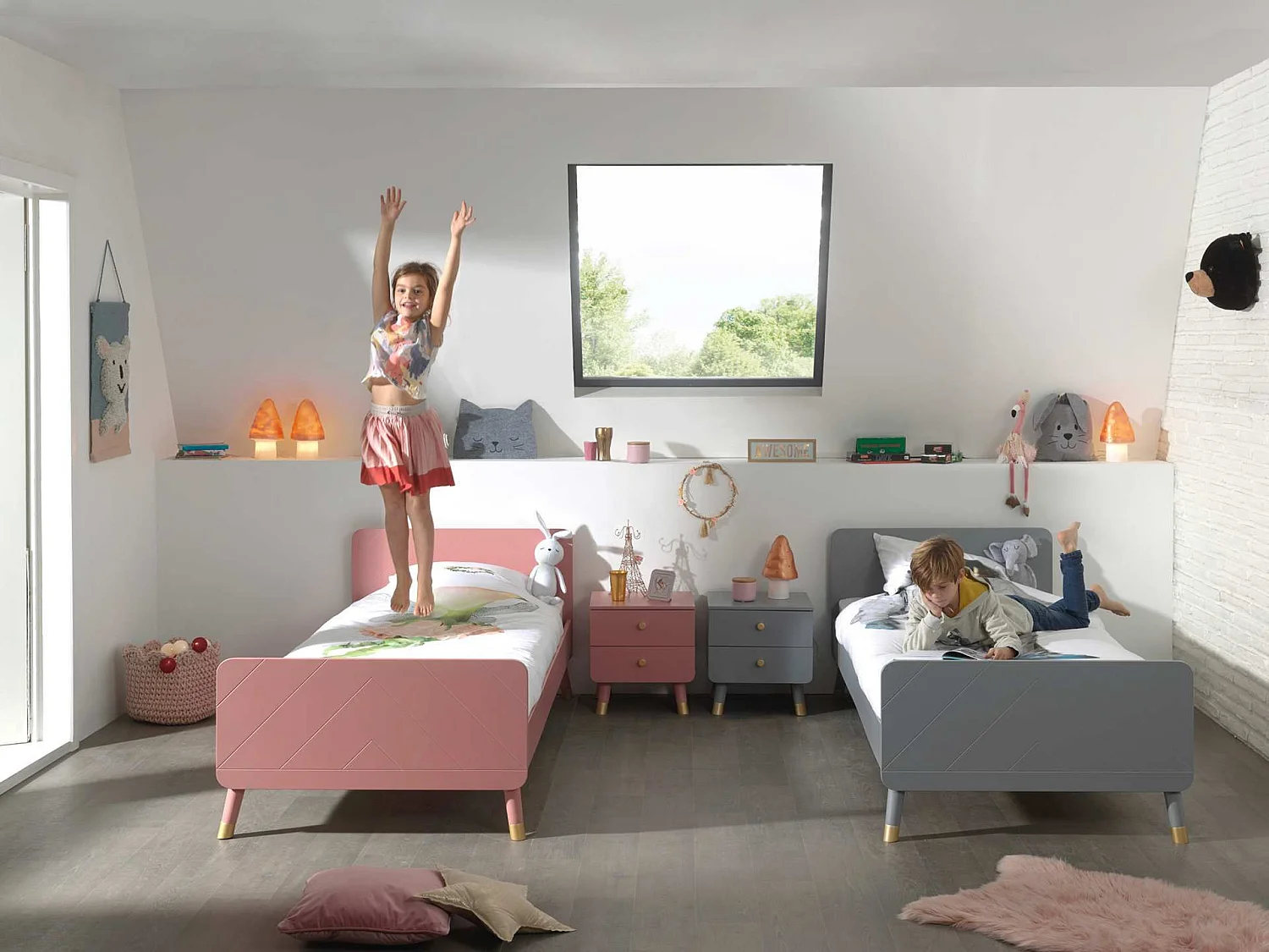 Cama infantil 90x200 cm con base de madera tierra rosa satinado Funy