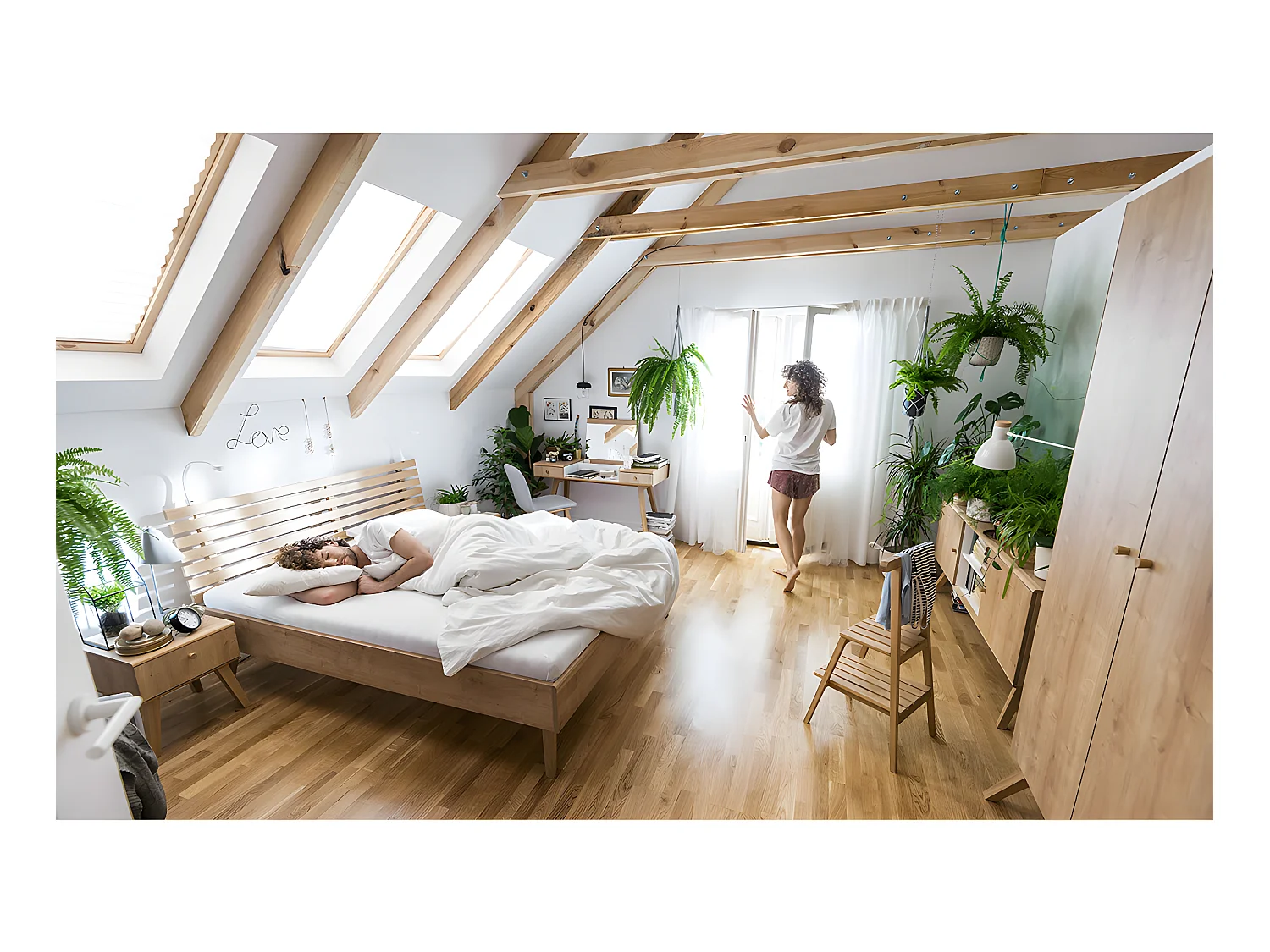 Lit 140x200cm tête ajourée Nature Bois