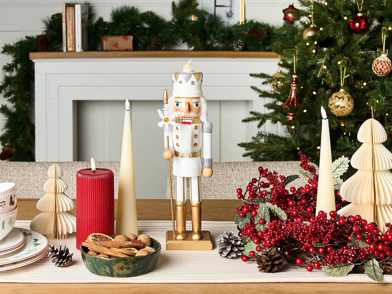 Accessoire Décoratif LJUNGAN Casse-noisette 37 cm Blanc