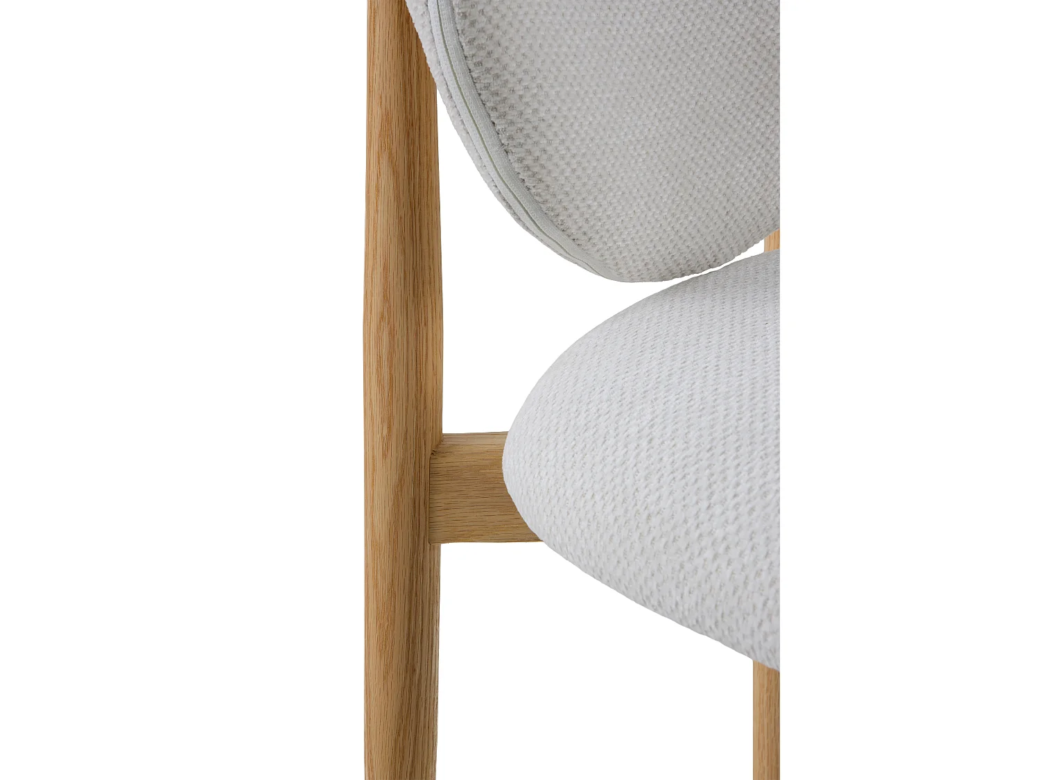 Lot de 4 chaises en bois de chêne tapissées en blanc