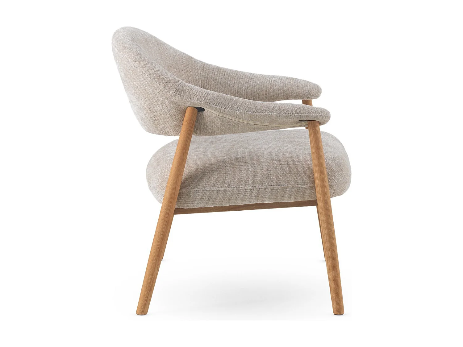 Sillón de madera de roble  tapizado en blanco