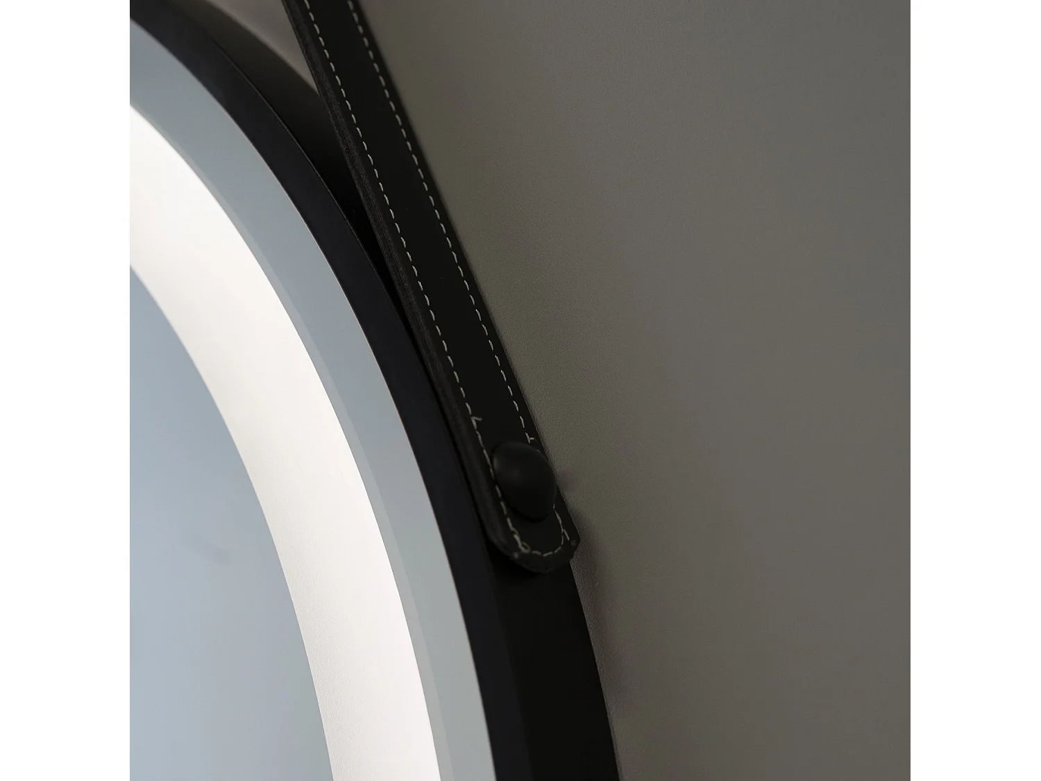 Miroir À Led Arrondi Rétro-Éclairé 75Cm Avec Corniche Et Lacet Noir