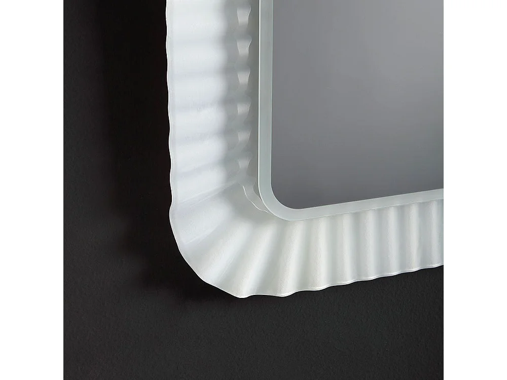 Miroir Avec Cadre En Verre Moulé Ondulé Blanc Et Éclairage À Led 94X68