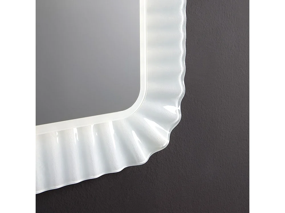 Miroir Avec Cadre En Verre Moulé Ondulé Blanc Et Éclairage À Led 94X68
