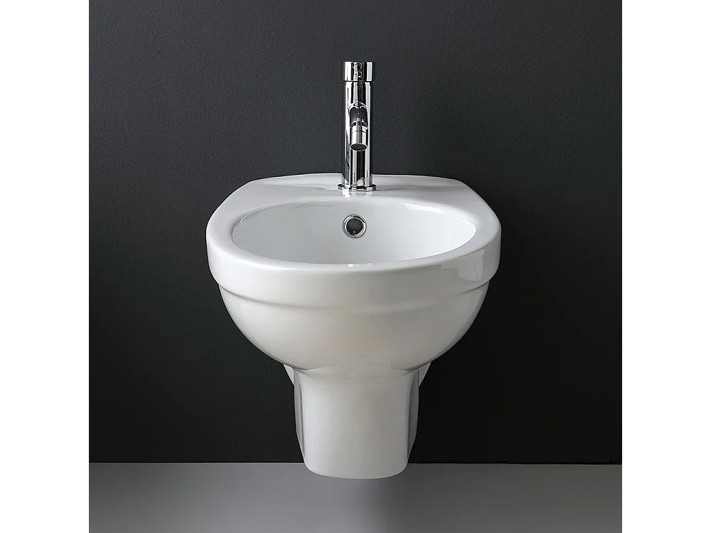 Set De Sanitaires En Céramique Pour Fixation Suspendue | Cipro