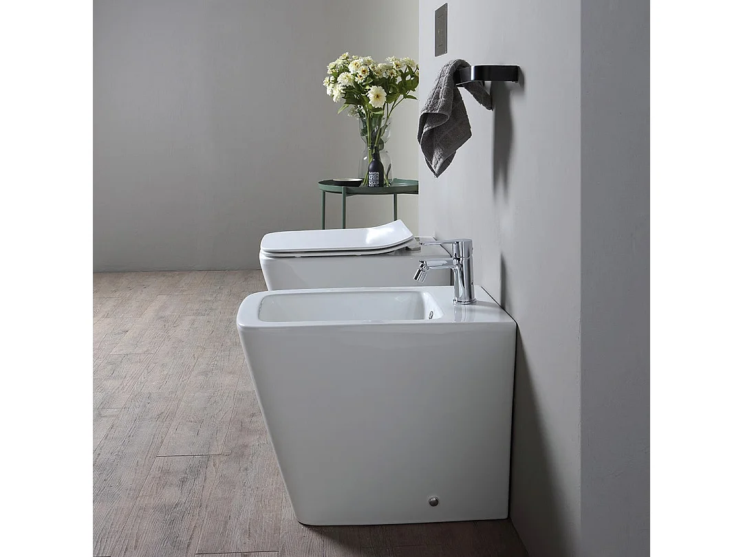 Sanitaires À Poser En Céramique Au Ras Du Mur | Rock