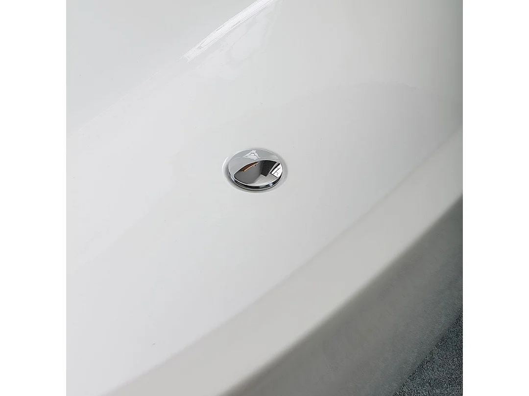 Baignoire Acrylique Blanche Centre De La Pièce | Cassiopea