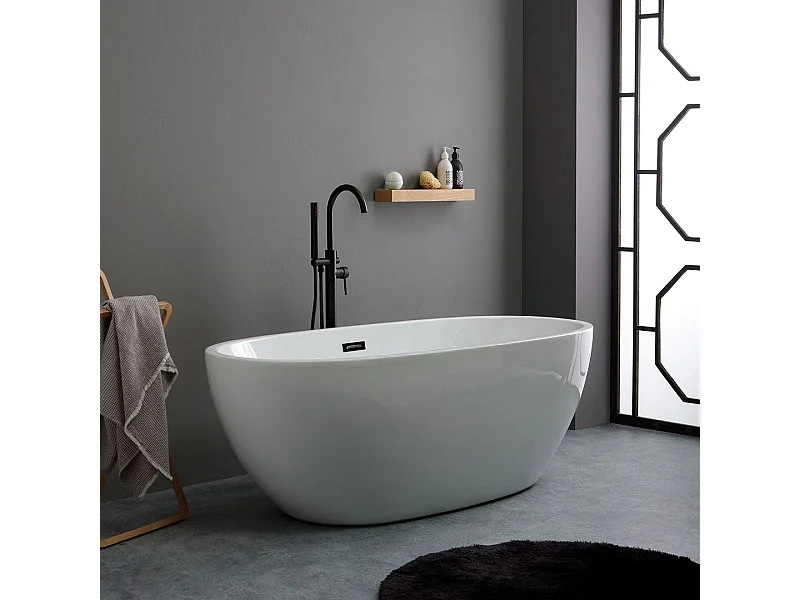 Baignoire Acrylique Blanche Centre De La Pièce | Cassiopea