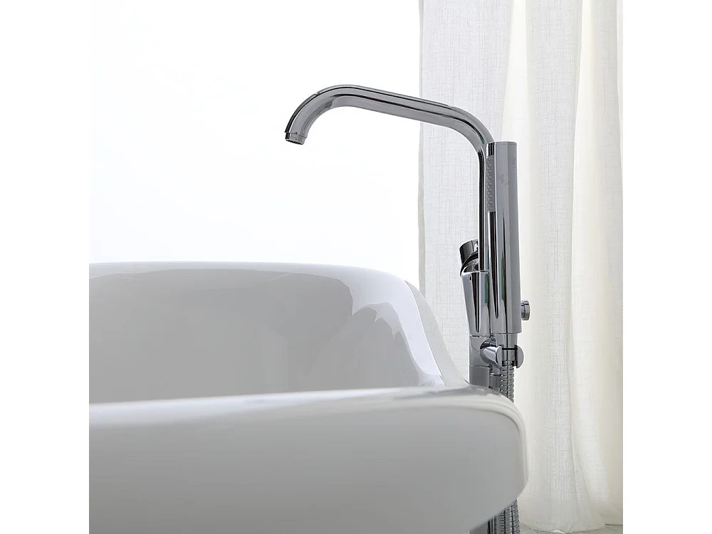 Baignoire Îlot Style Classique Sur Pieds Argentés | Romantica