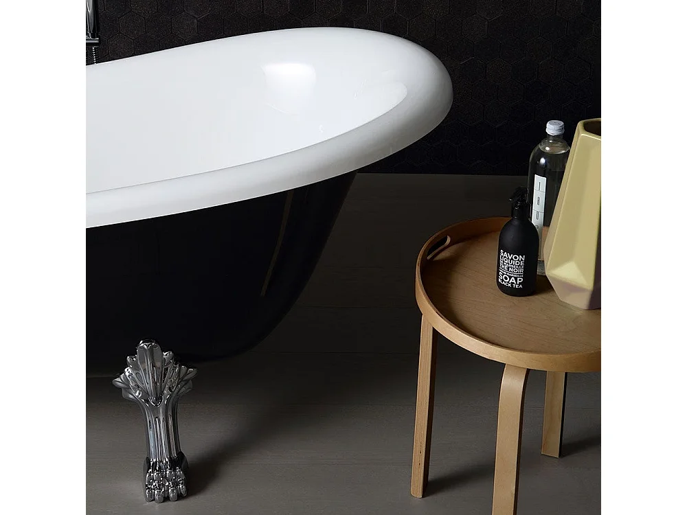 Baignoire Style Classique Blanche Et Noire | Romantica