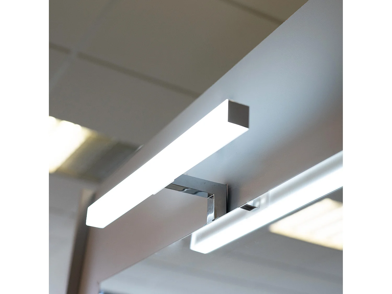 Lampe Avec Led Chromée 40Cm Pour Miroir De Salle De Bain | Giove