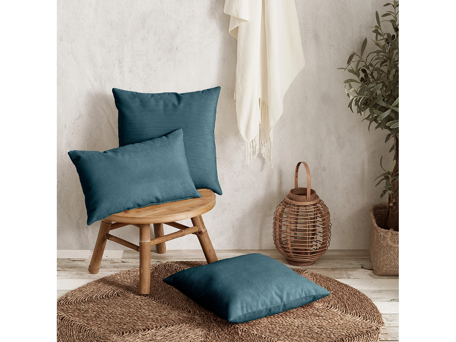 Cojín rectangular 30x50cm pana azul Dune - SACASA