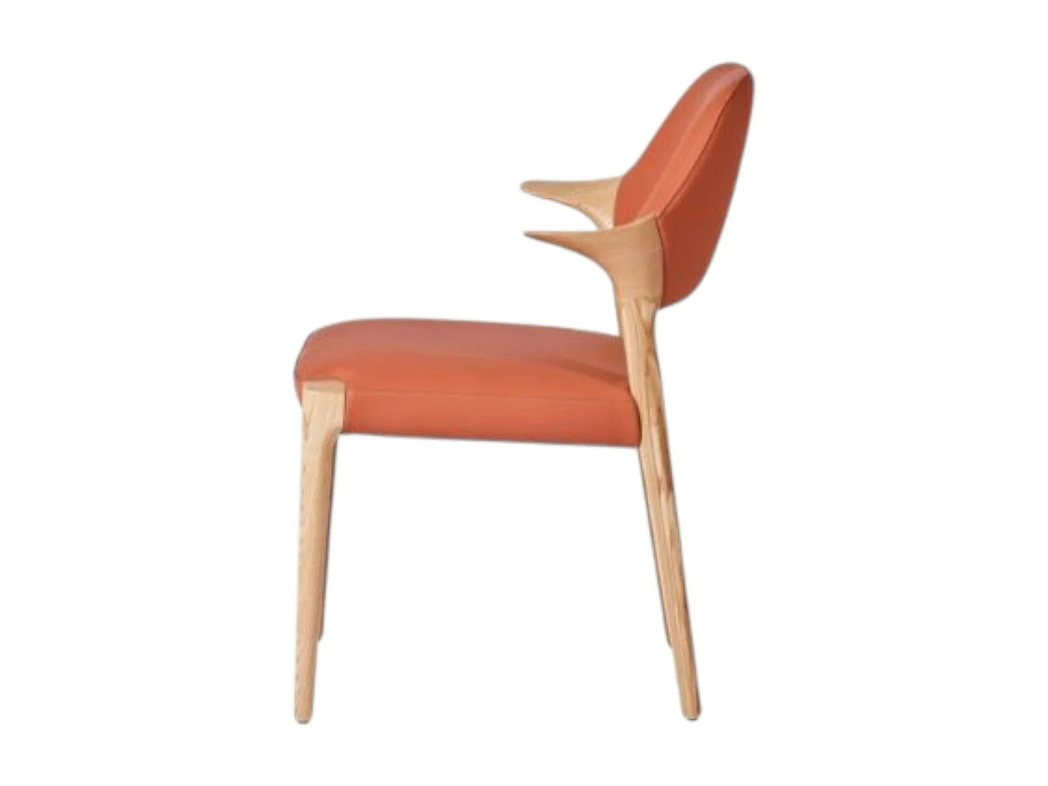 Chaise en cuir rouille design, accoudoirs bois clair ALDER