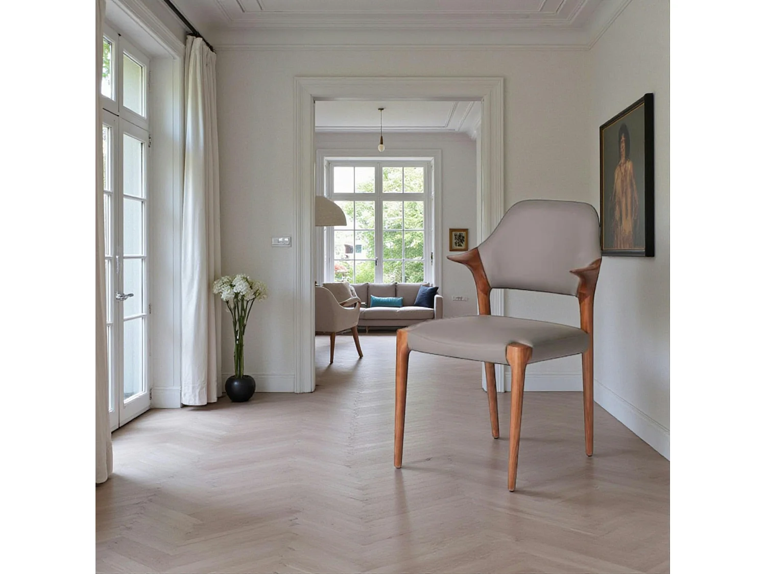 Chaise en cuir gris foncé design, accoudoirs bois brun ALDER