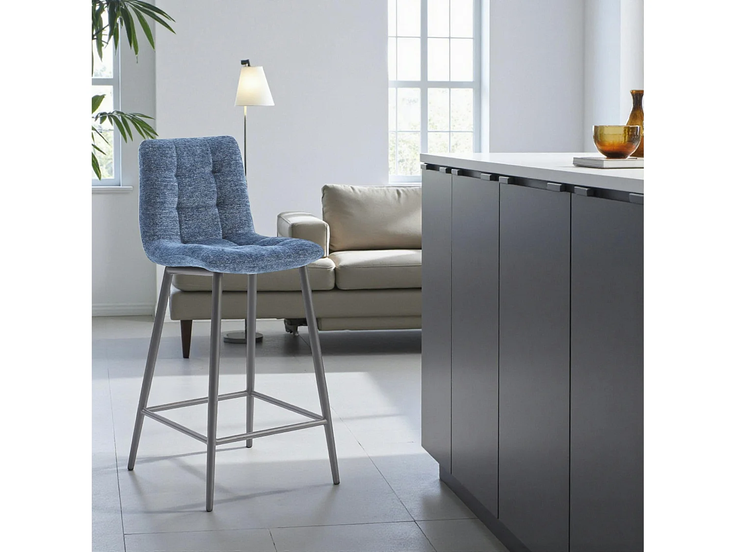 Chaise de bar bleue motif damier (lot de 2) LOMBARDIE