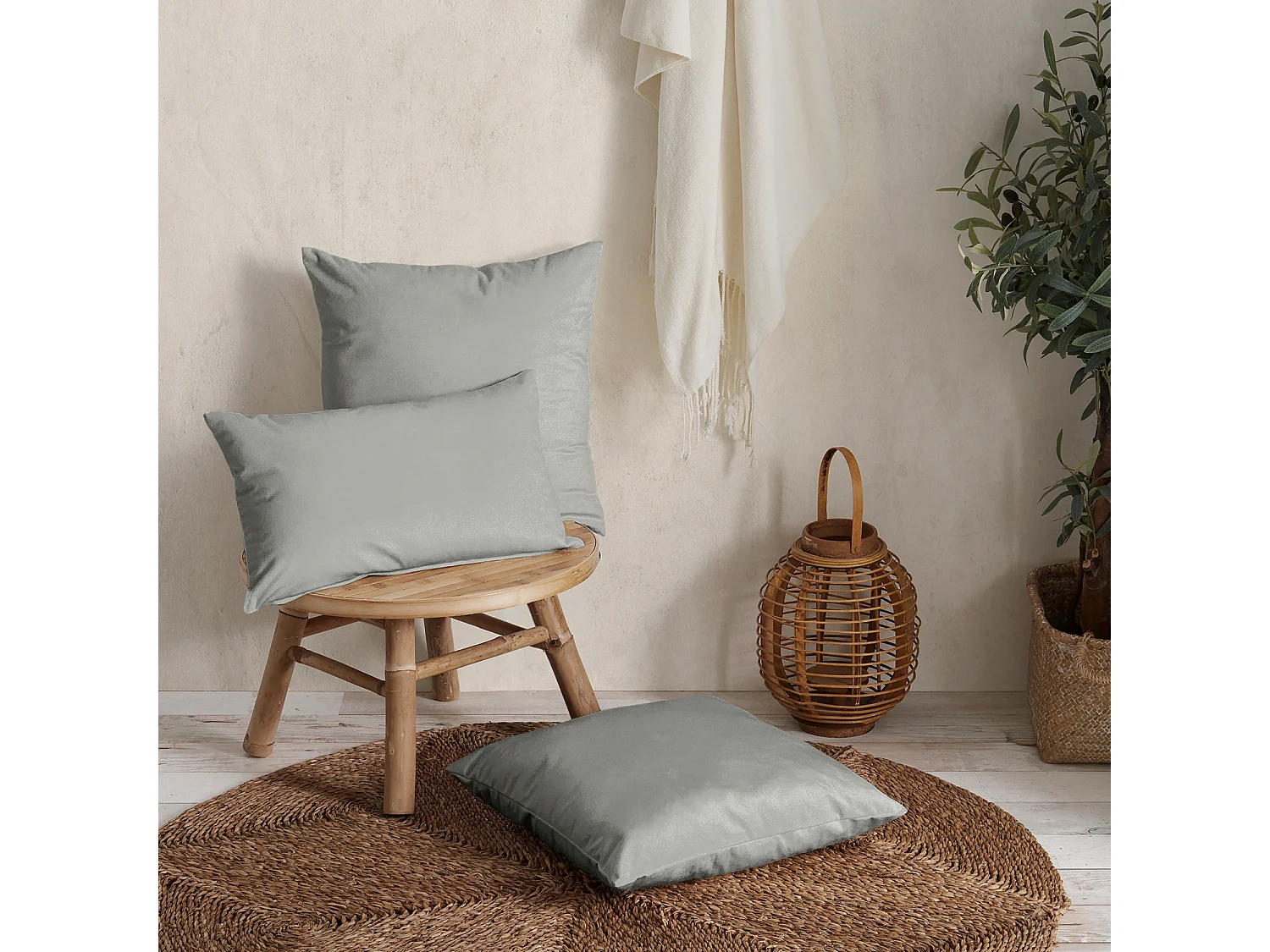 Cojín rectangular 30x50cm terciopelo gris NAURU - SACASA