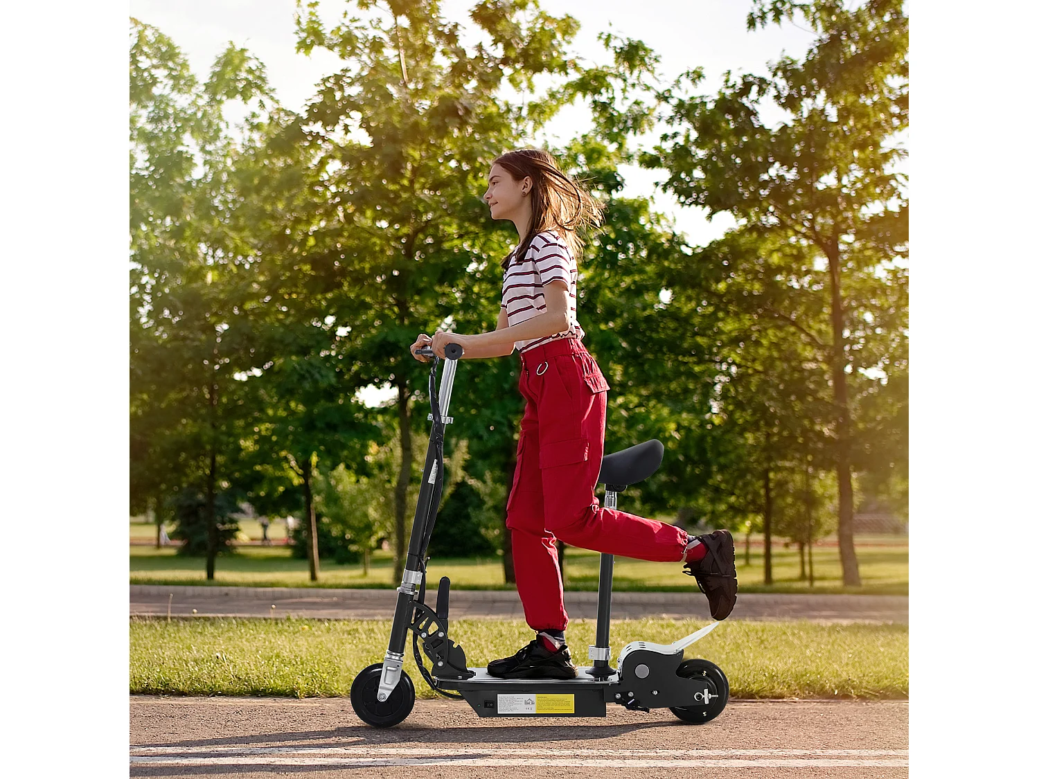 Monopattino elettrico 10km/h con sedile e manubrio regolabile nero