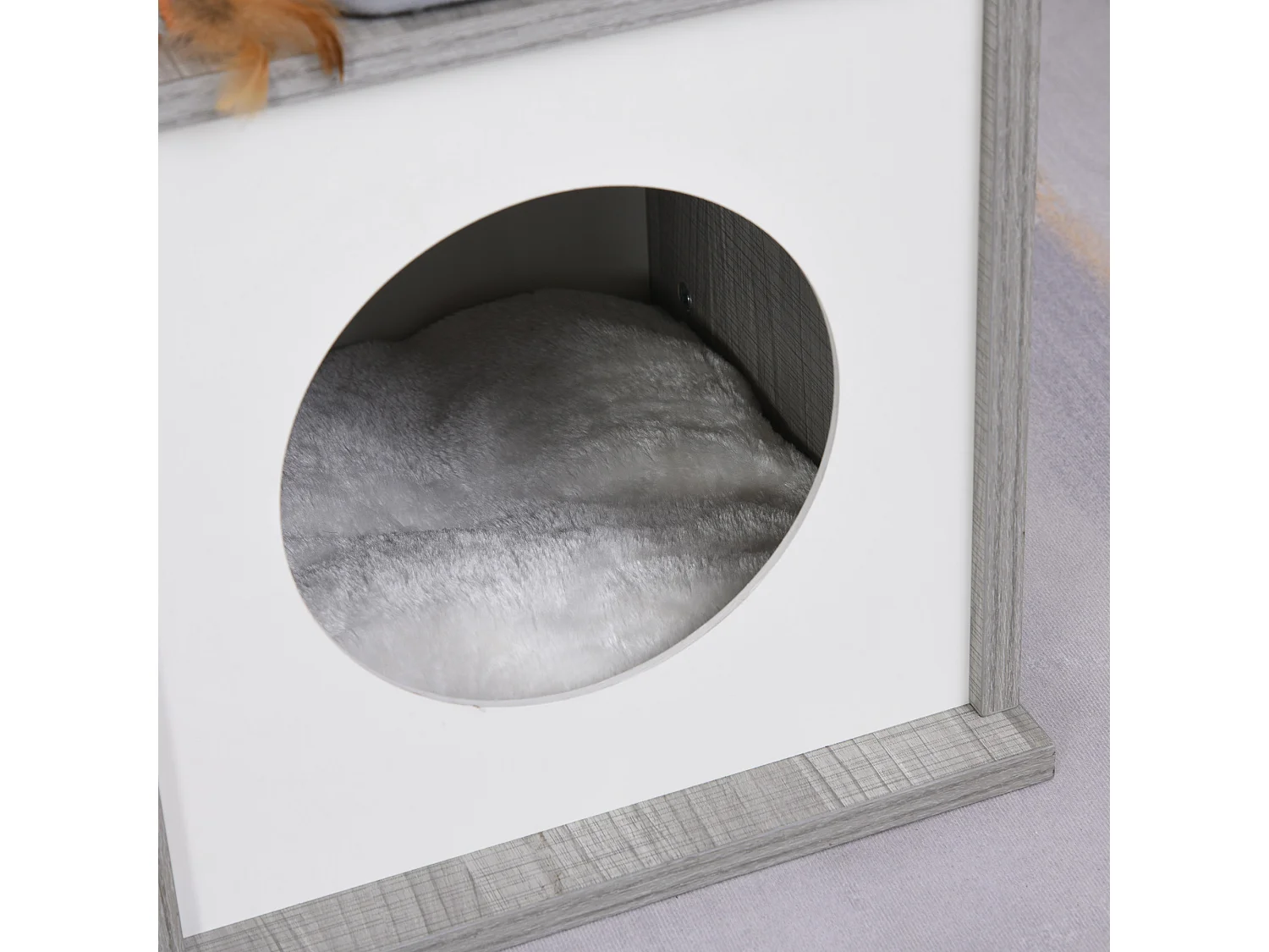 Albero Tiragraffi Multilivello per Gatti e Gattini con Cuccia e Colonna in Corda Sisal