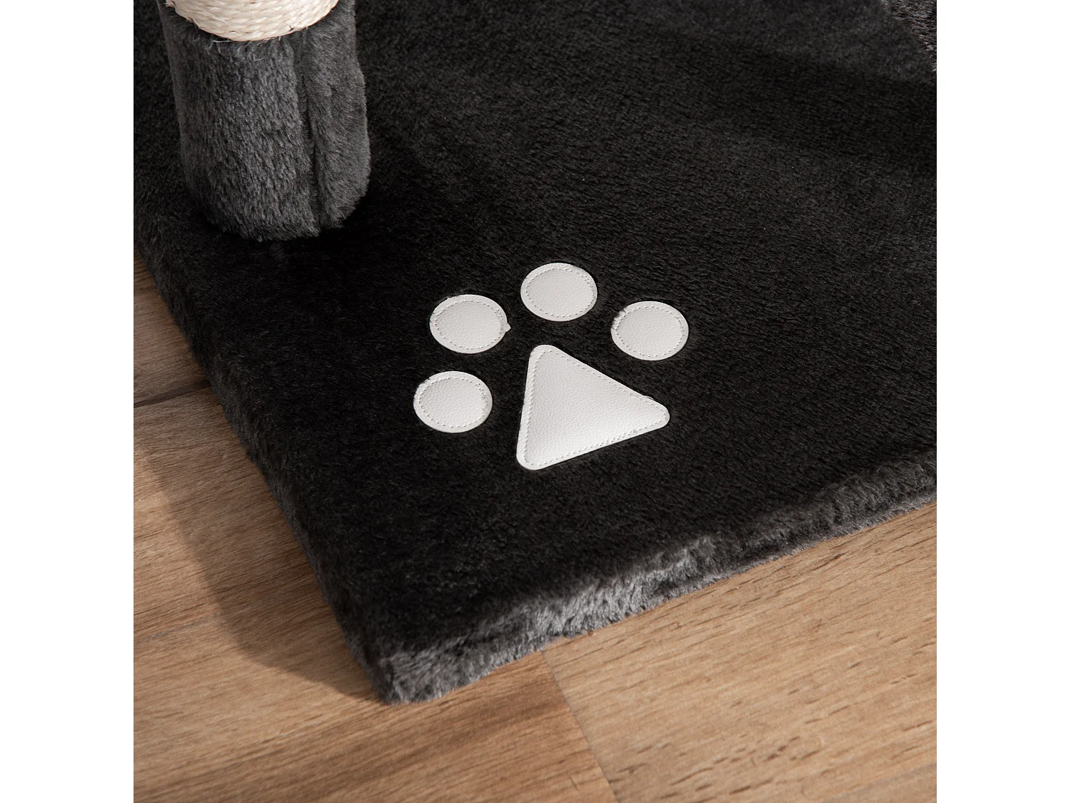 Tiragraffi per gatti a soffitto multilivello con cucce grigio