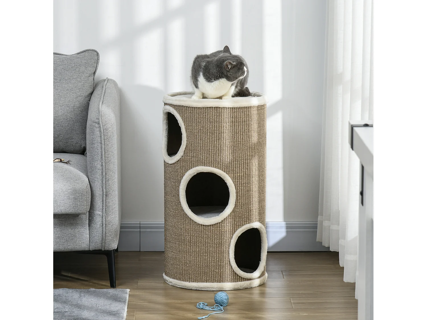 Cuccia per gatti a 3 livelli con tiragraffi in sisal e peluche marrone