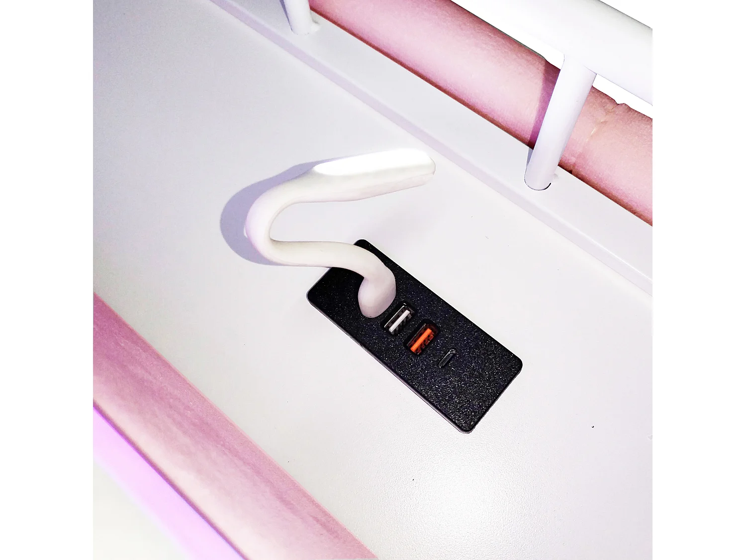 Kinderbett mit Stauraum – 90 x 200 cm – mit LEDs, USB-Anschluss und Kopfteil mit Stauraum – Metallrahmen – MDF – rosa