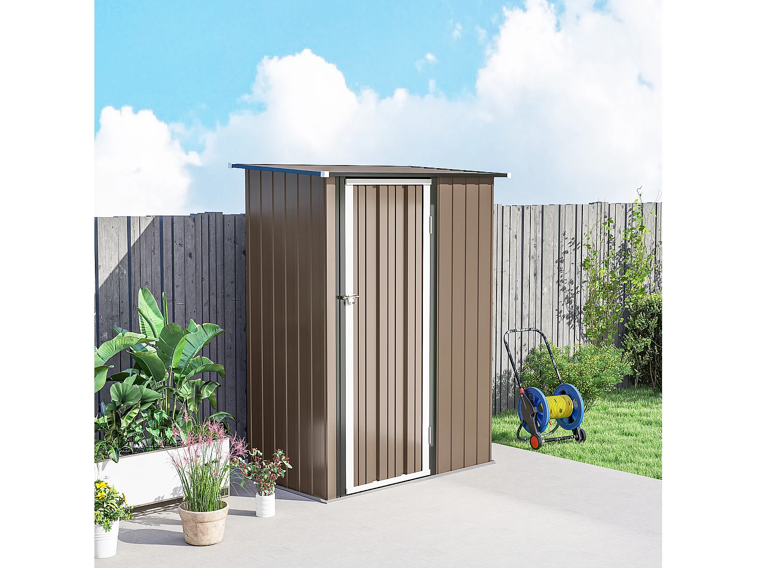 Casetta da giardino in lamiera d'acciaio con tetto inclinato marrone