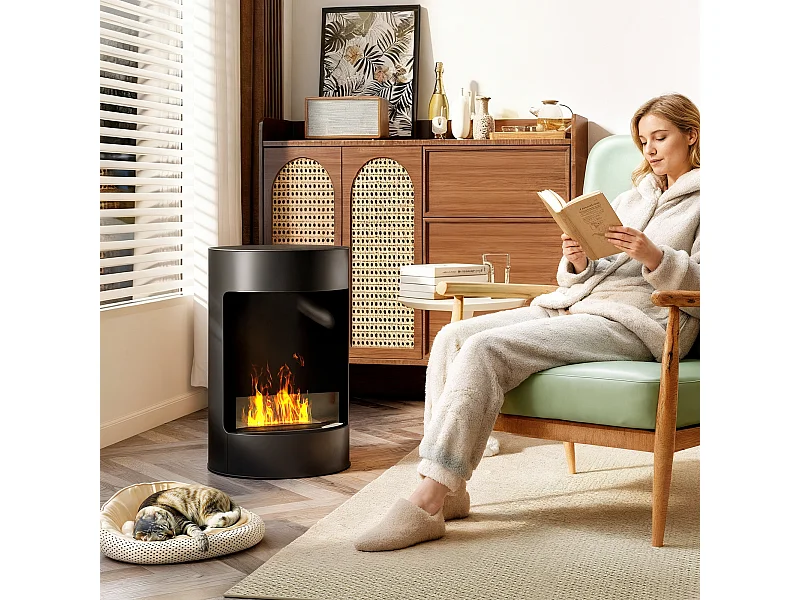 Camino a bioetanolo da interno con pannello in vetro e acciaio nero