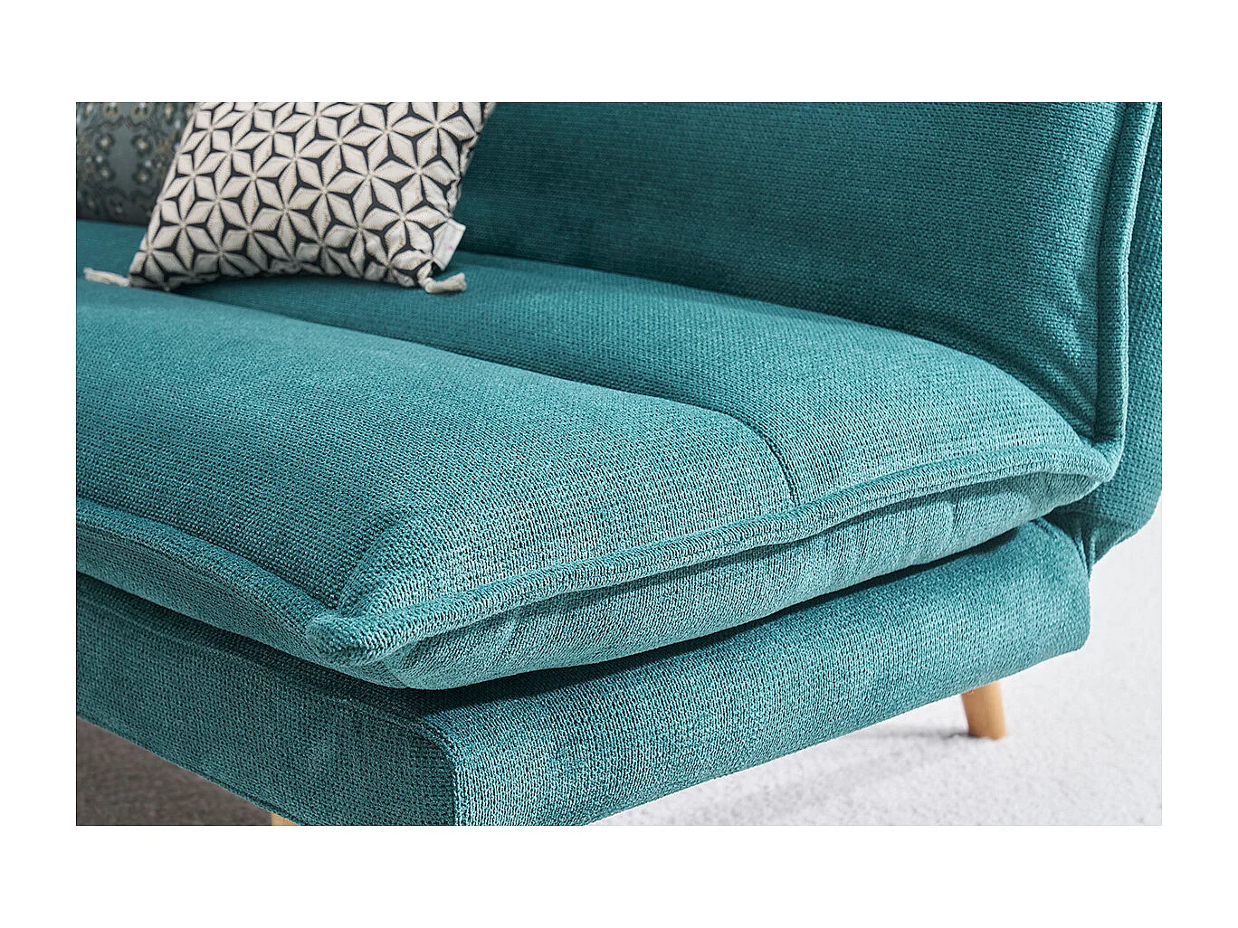 Canapé convertible 3 places en tissu chenille bleu canard et bois clair BINGO