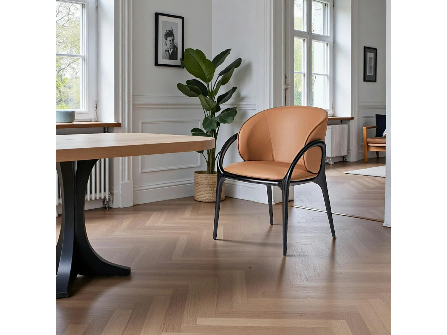 Chaise en cuir marron dos rond accoudoirs bois noir ALDER