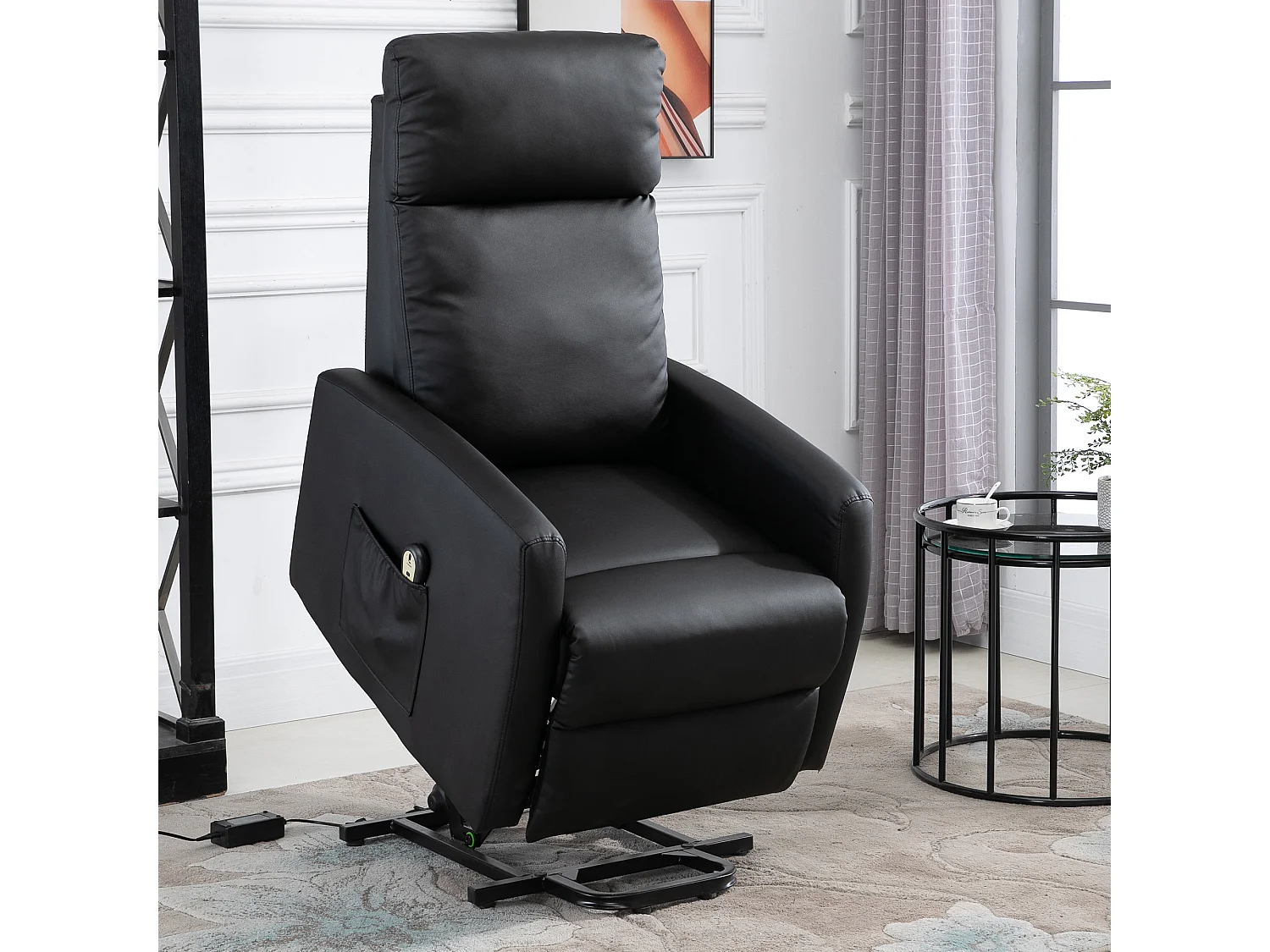 Poltrona alzapersona reclinabile con telecomando in finta pelle