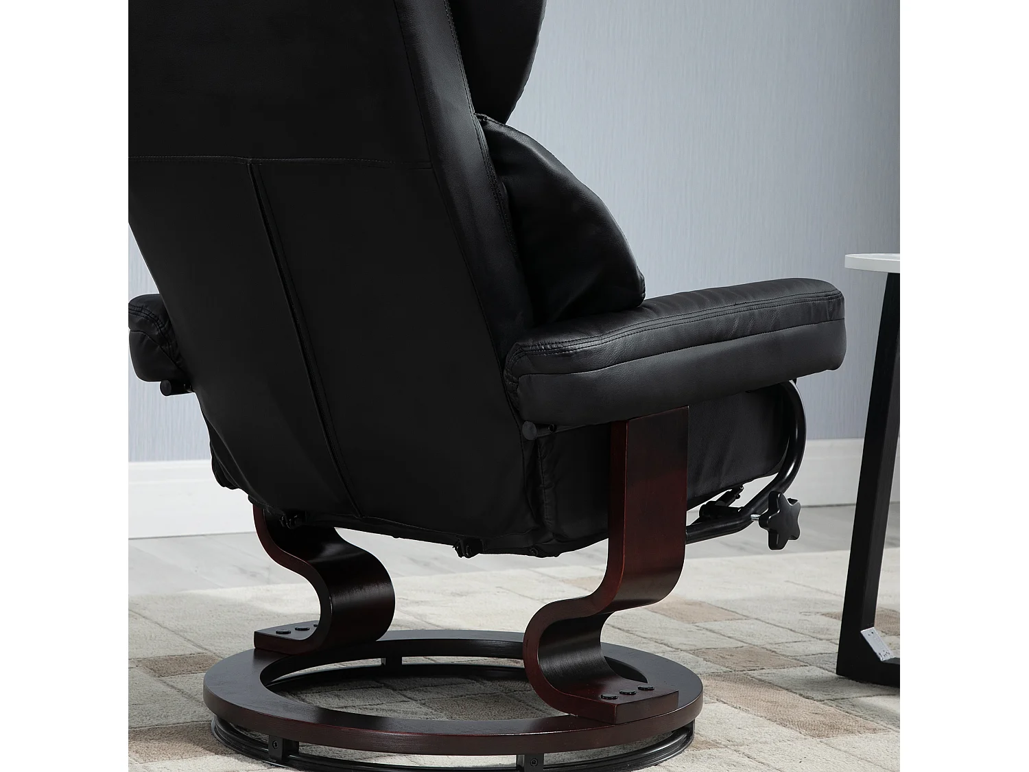 Poltrona reclinabile a 145° con pouf poggiapiedi in finta pelle nero
