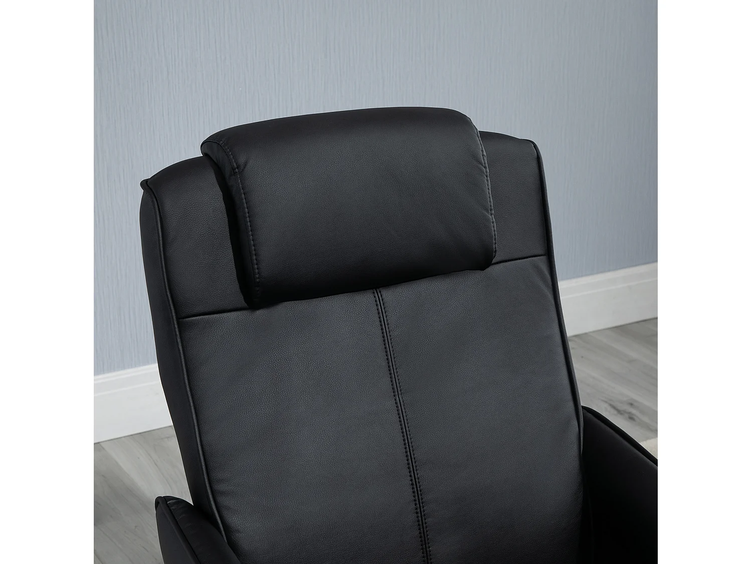 Poltrona relax reclinabile con pouf poggiapiedi in finta pelle