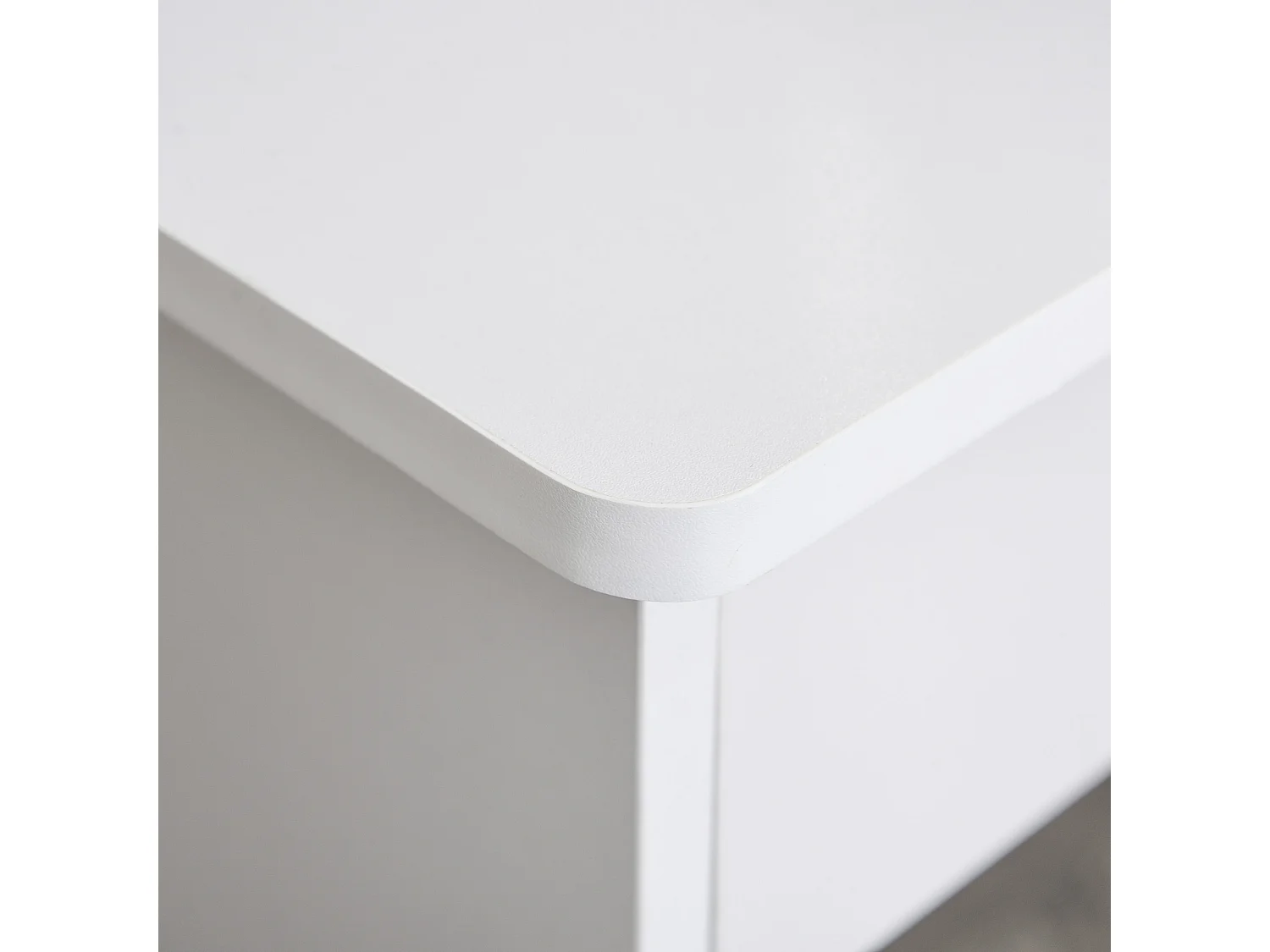 Scrivania moderna per computer in legno bianco