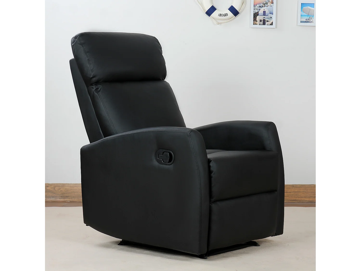 Poltrona relax ergonomica e reclinabile in finta pelle nera