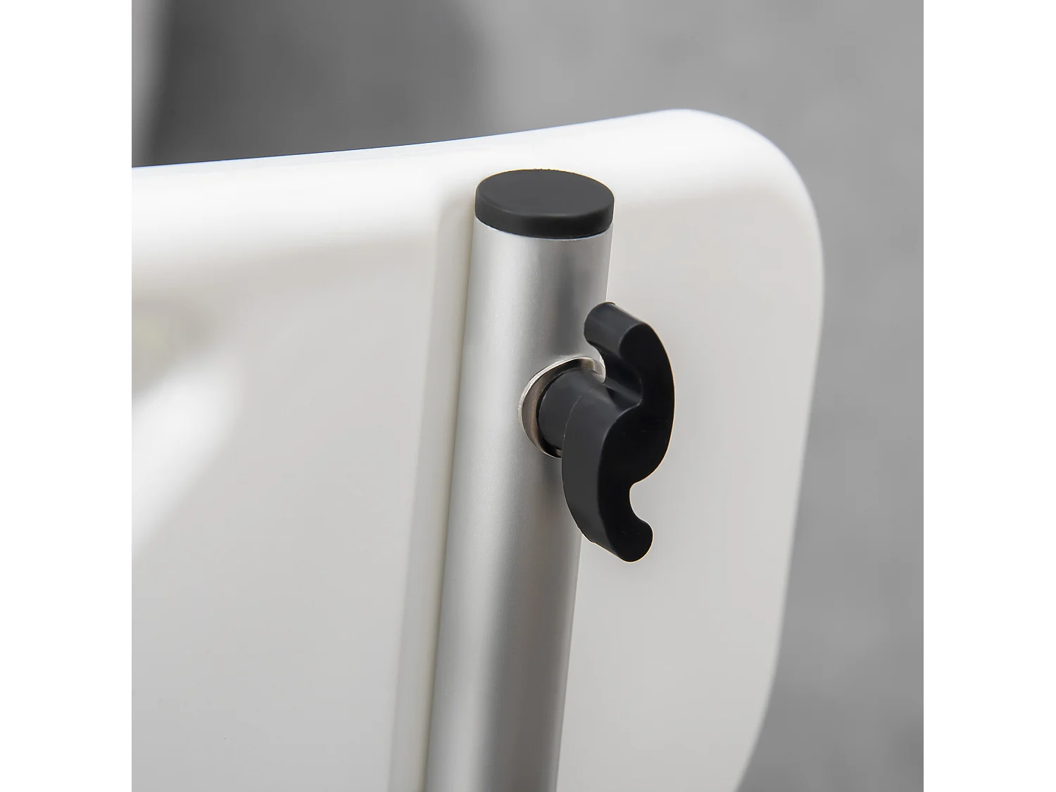 Sedia per doccia ad altezza regolabile in alluminio ed eva