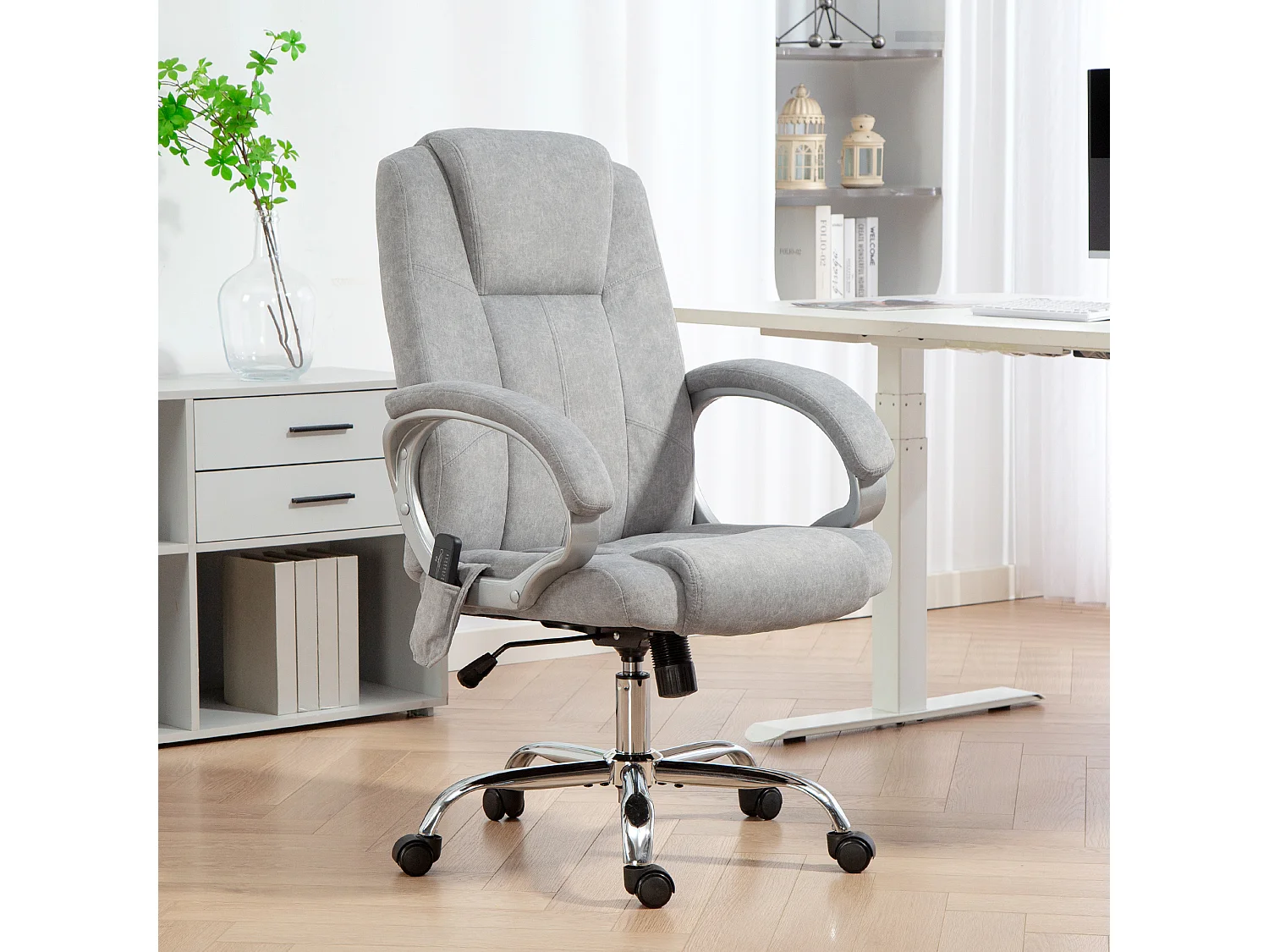 Poltrona da ufficio massaggiante e riscaldata con braccioli grigio