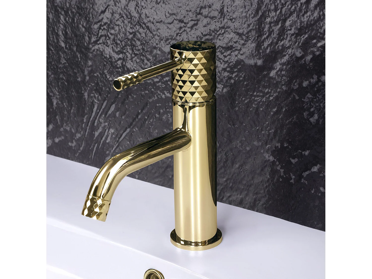 Robinet De Lavabo Rea Lungo Diamond Low Gold